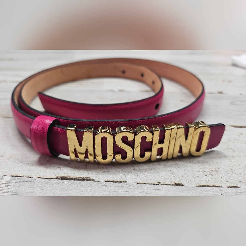 Moschino Pink Leather Logo Belt Size 40 (US Medium) with Dust Bag & Tags